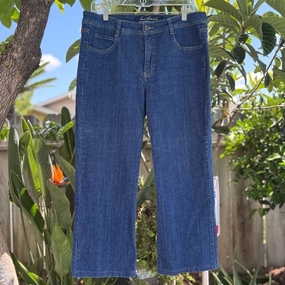 Gloria Vanderbilt The Perfect Fit Denim Straight Leg Jeans | Size 14P - Picture 2 of 9